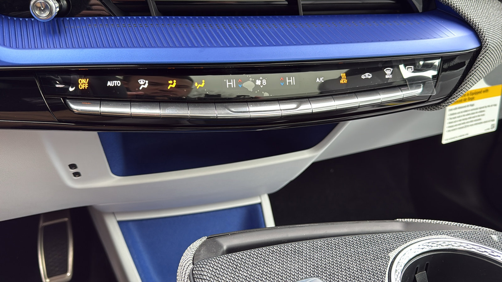 New 2026 Cadillac Optiq Sport 2 image 19