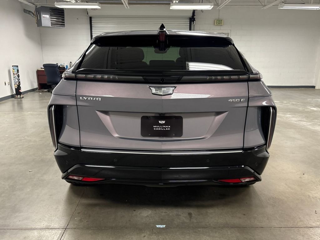 New 2026 Cadillac Lyriq Premium Luxury image 16