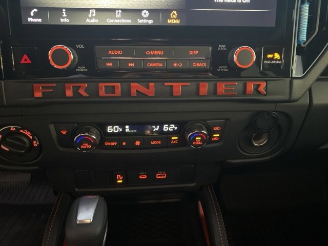 Used 2025 Nissan Frontier PRO-4X w/ Black Accent Package image 21