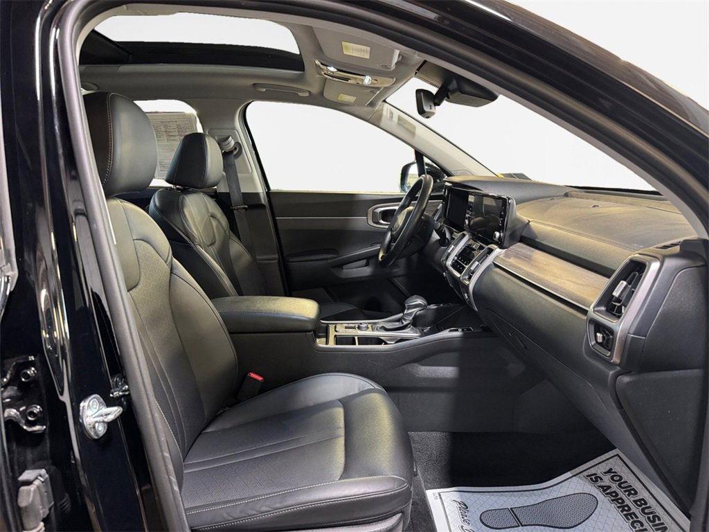 Certified 2023 Kia Sorento X-Line EX image 26