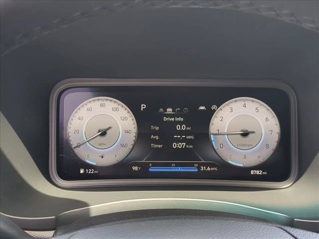 Used 2023 Hyundai Kona Limited w/ Cargo Package FWD image 11