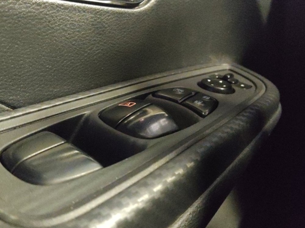 Used 2024 Nissan Versa SV w/ Trunk Package FWD image 27