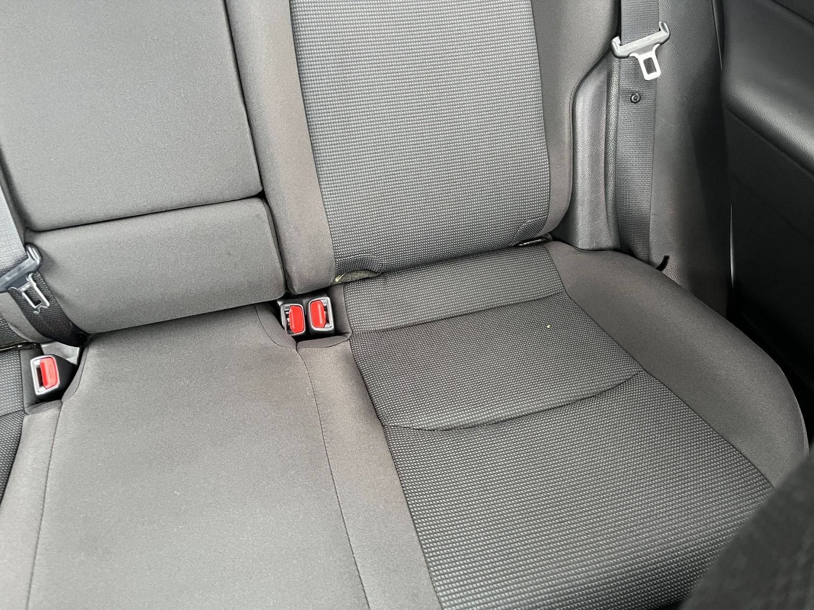 Used 2025 Toyota RAV4 LE AWD/4WD image 37