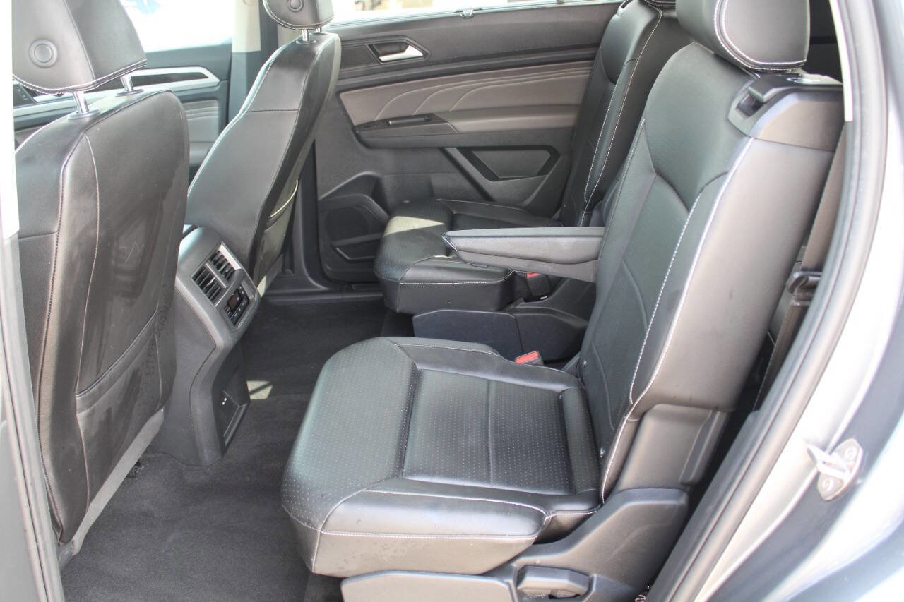 Used 2023 Volkswagen Atlas SE image 11