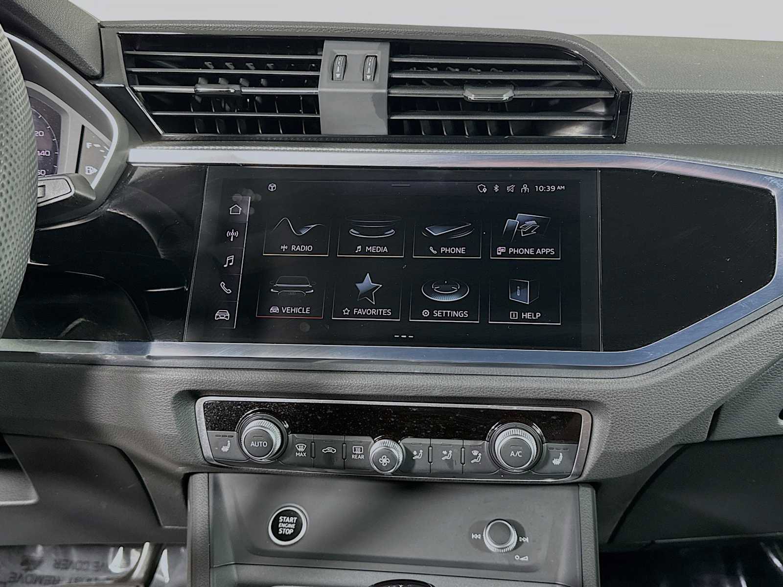 Certified 2025 Audi Q3 2.0T Premium Plus w/ Premium Plus Package image 13