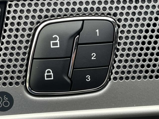 Used 2020 Ford Explorer Limited RWD image 33