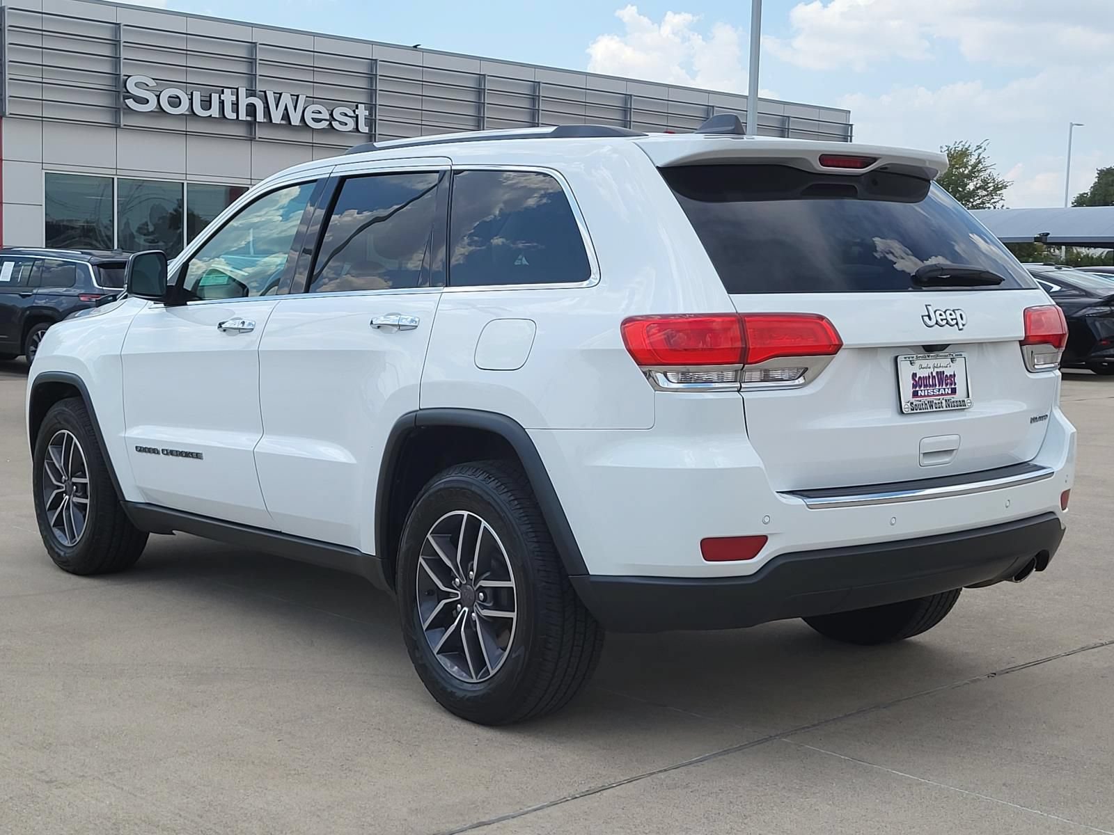 Used 2019 Jeep Grand Cherokee Limited RWD image 7