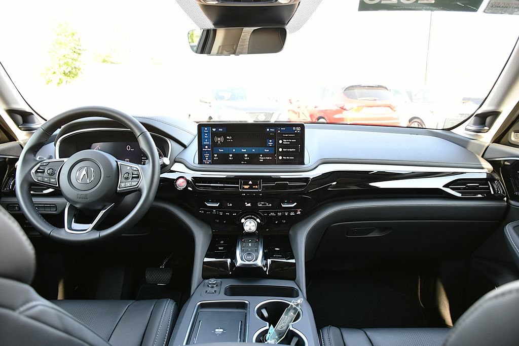 Certified 2026 Acura MDX w/ Technology Package FWD image 29