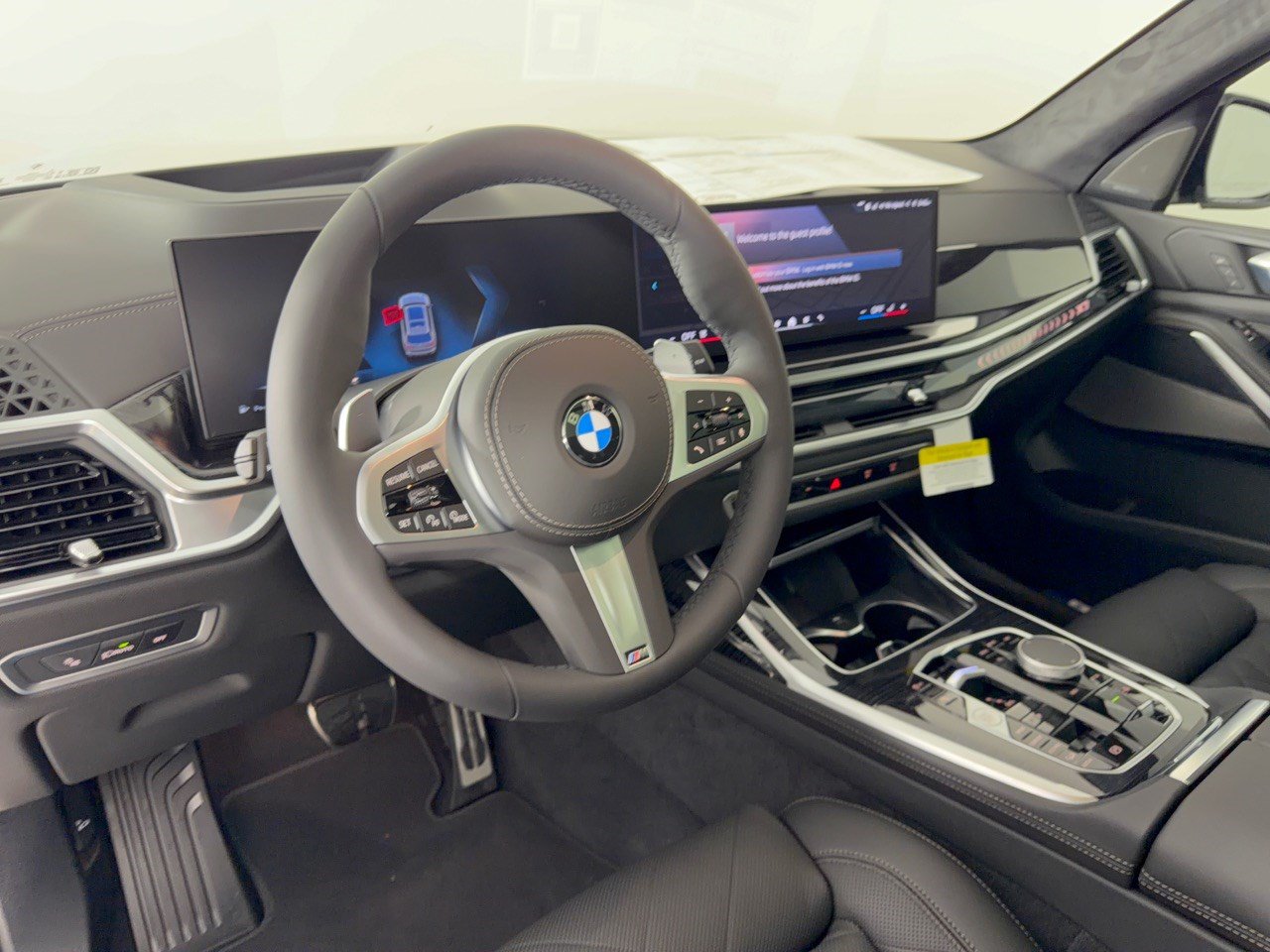 New 2027 BMW X7 xDrive40i w/ M Sport Package AWD/4WD image 4