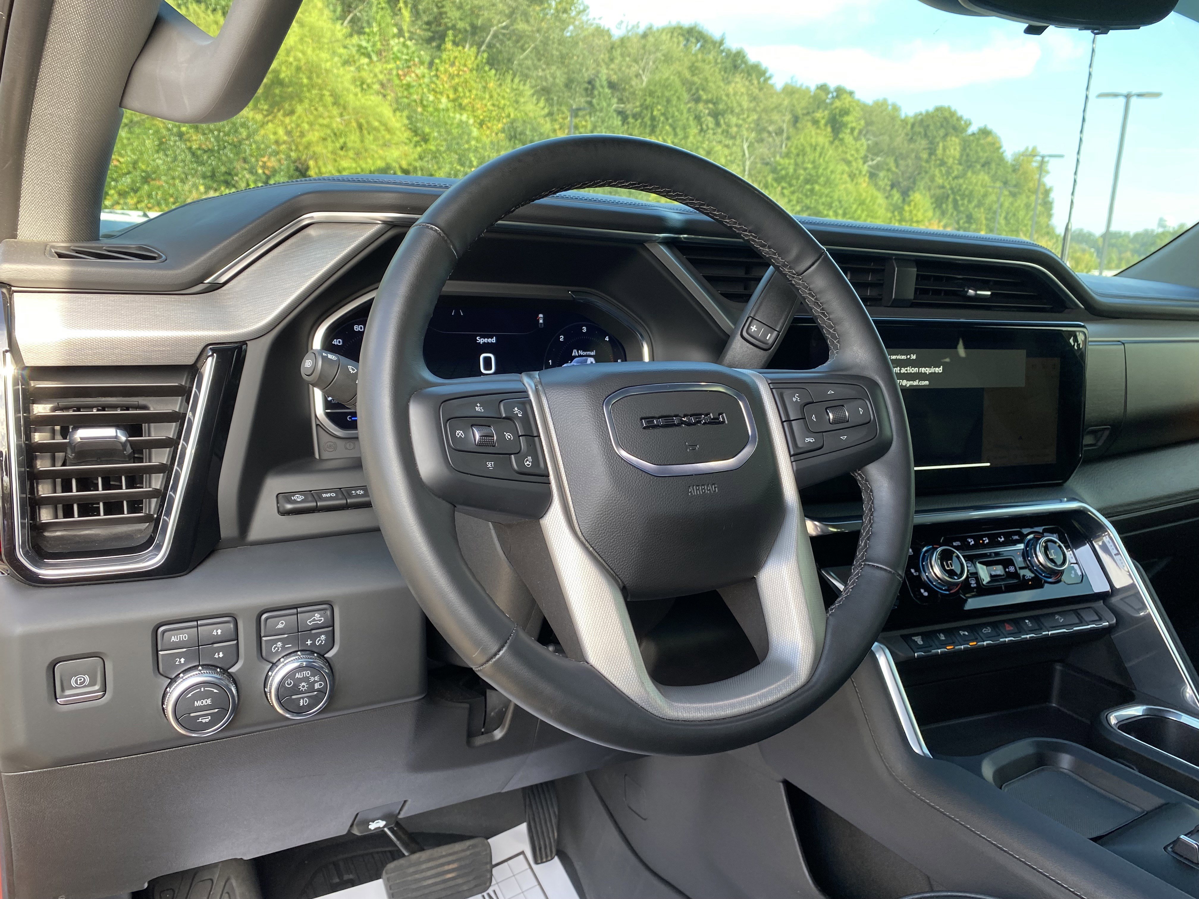 Used 2024 GMC Sierra 2500 Denali w/ Denali Reserve Package image 18