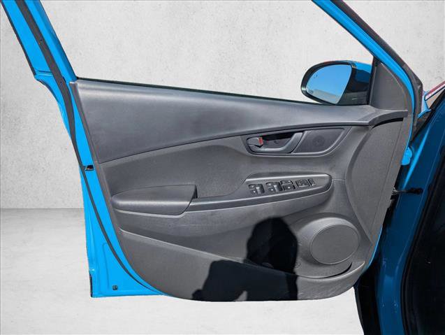 Used 2023 Hyundai Kona SEL image 21
