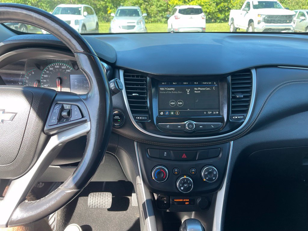 Used 2019 Chevrolet Trax LT w/ LT Convenience Package FWD image 10