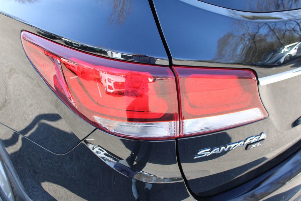 Used 2019 Hyundai Santa Fe XL image 9