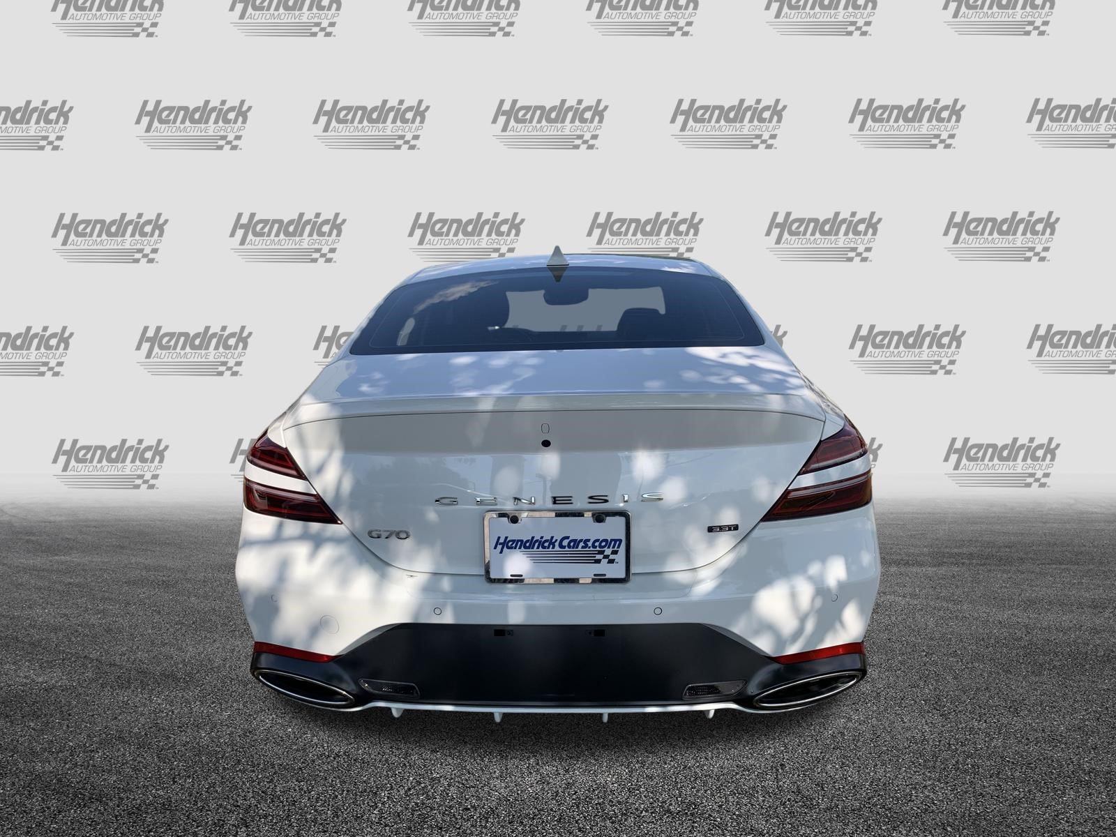 Used 2022 Genesis G70 3.3T RWD image 9