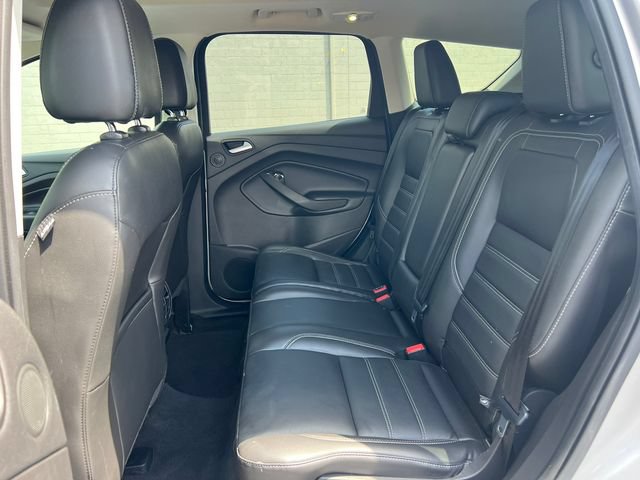 Used 2017 Ford Escape SE w/ SE Leather Comfort Package FWD image 5