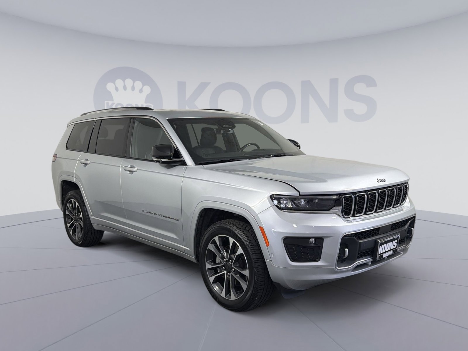 Used 2021 Jeep Grand Cherokee L Overland w/ Luxury Tech Group IV image 10