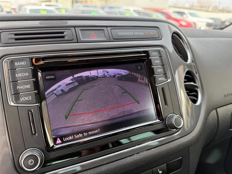 Used 2017 Volkswagen Tiguan Sport image 15