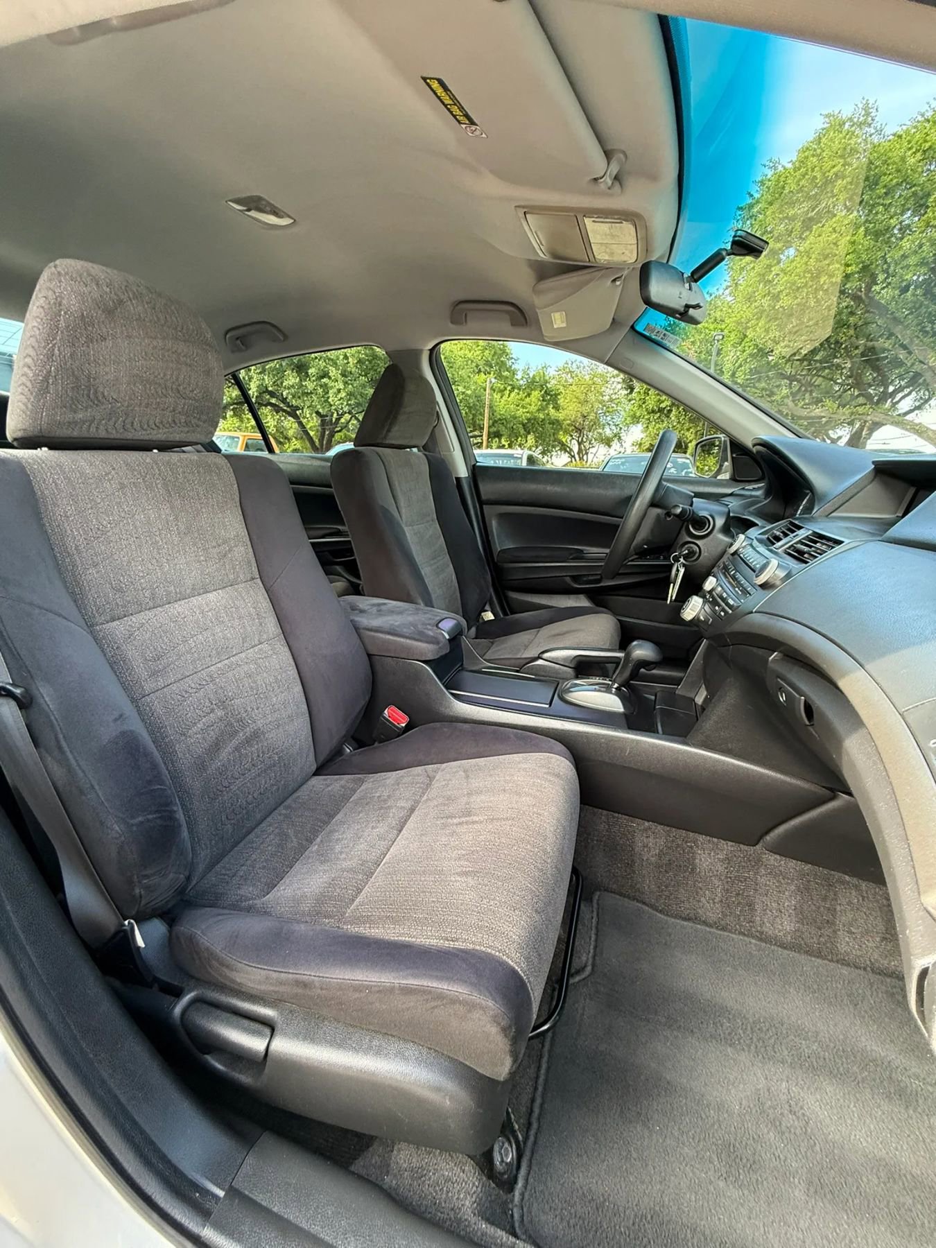 Used 2009 Honda Accord LX-P image 17