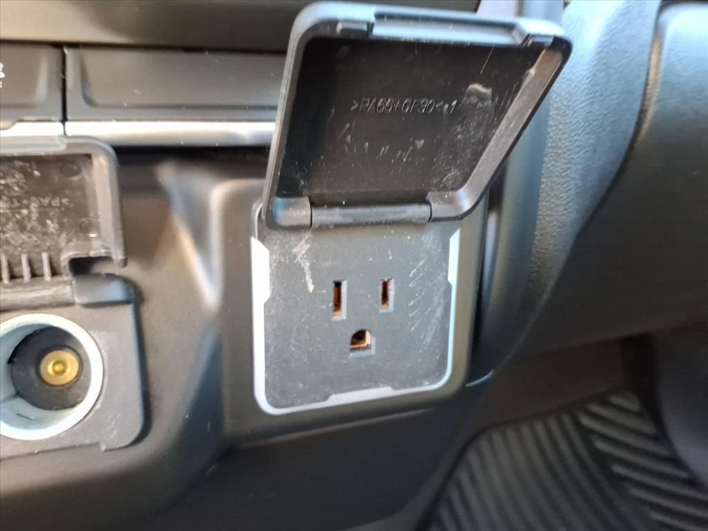 Used 2022 Chevrolet Silverado 1500 Custom image 21