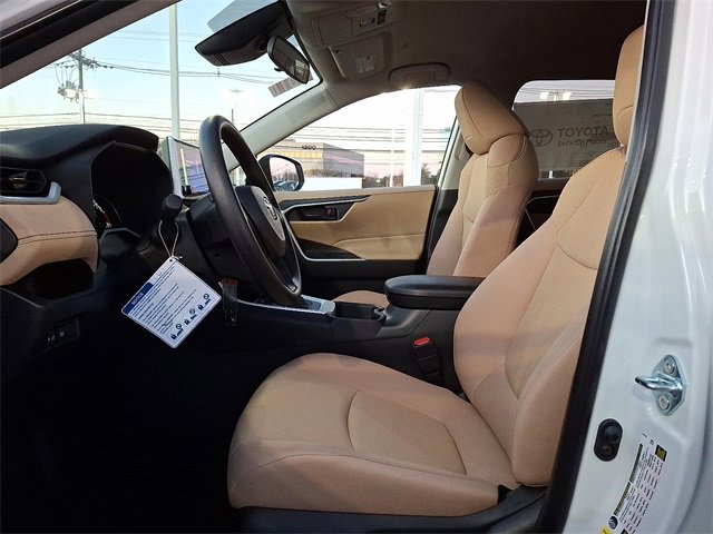 New 2025 Toyota RAV4 LE image 8