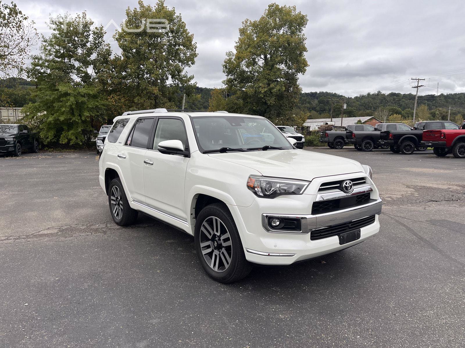 Used 2022 Toyota 4Runner Limited AWD/4WD image 2