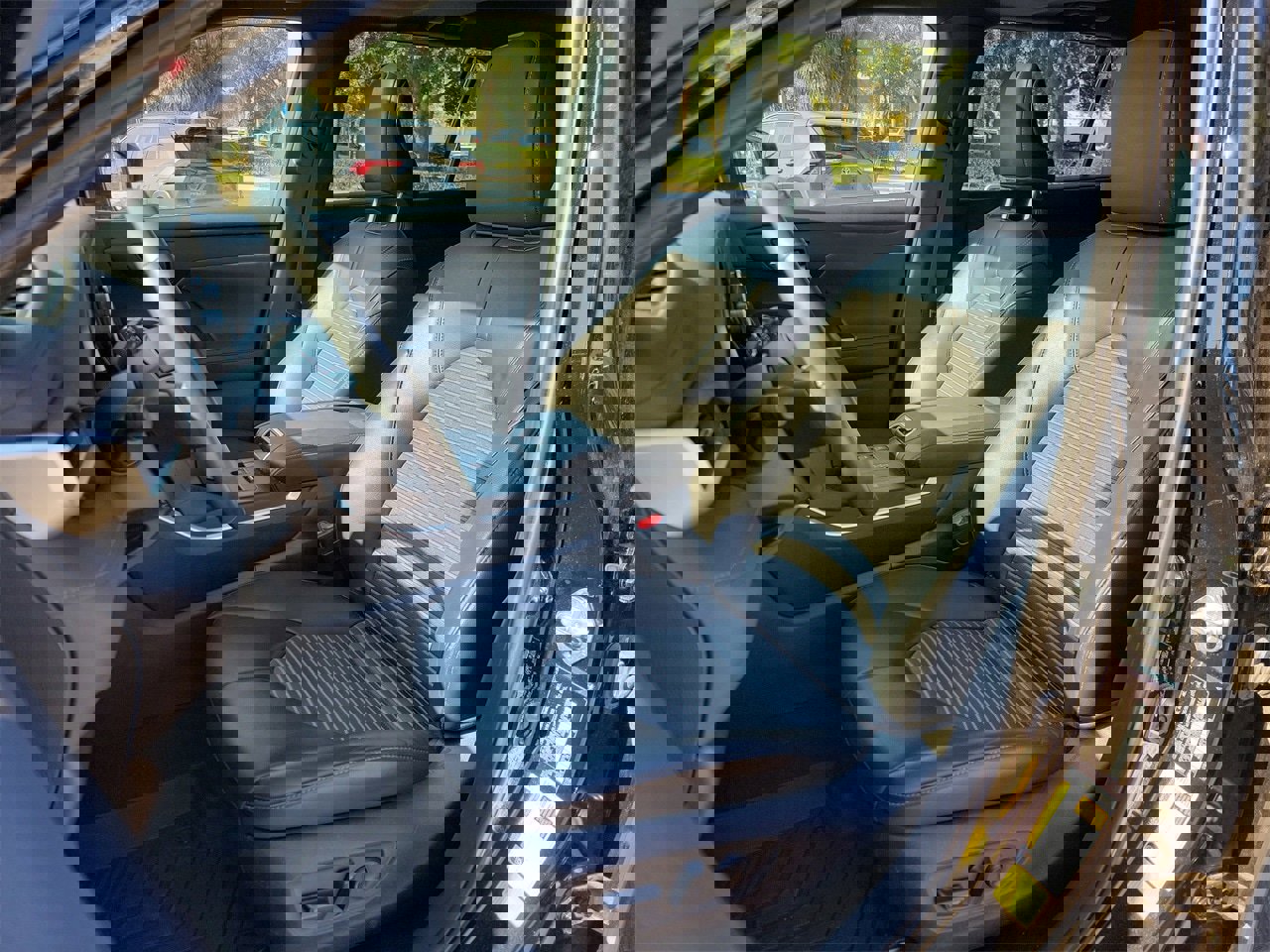 Used 2024 Toyota Highlander XSE image 17