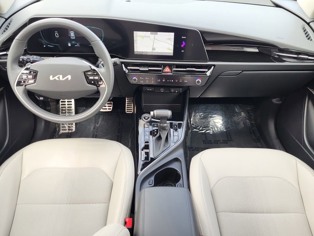 Certified 2023 Kia Niro EX Touring image 17