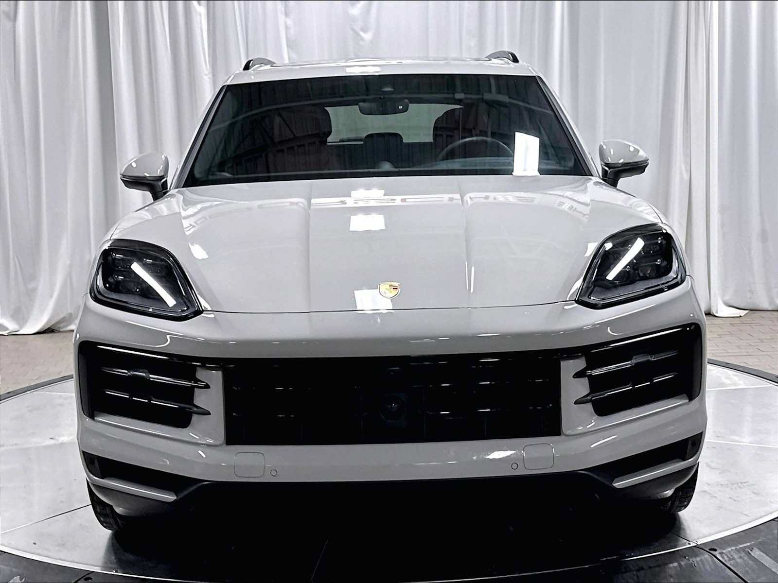 Used 2026 Porsche Cayenne S AWD/4WD image 13