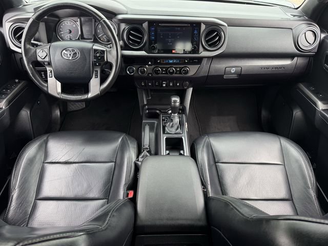 Used 2018 Toyota Tacoma TRD Off-Road AWD/4WD image 12