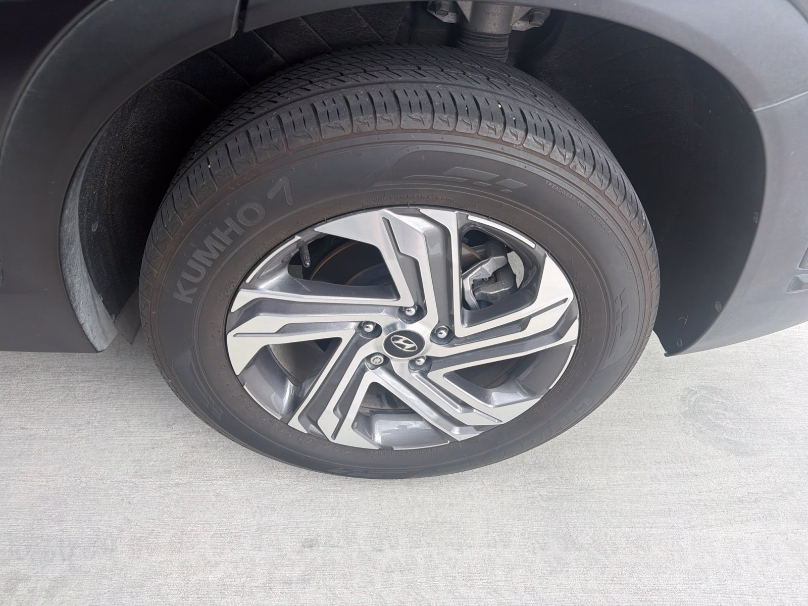 Certified 2023 Hyundai Santa Fe SEL w/ Cargo Package FWD image 8