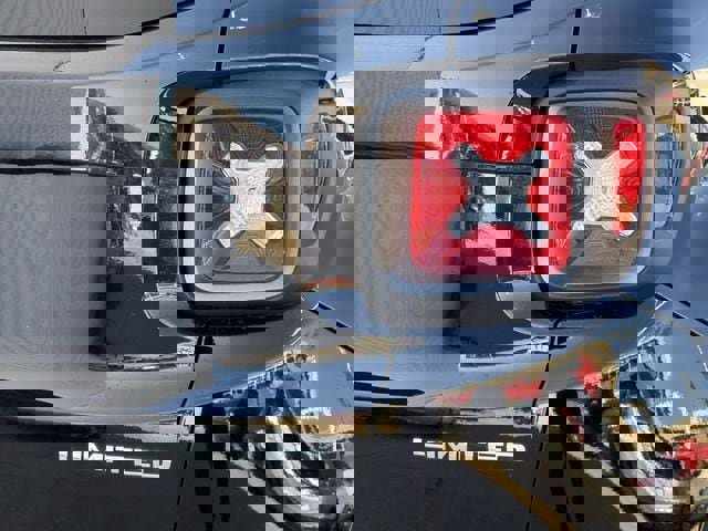 Used 2021 Jeep Renegade Limited image 7