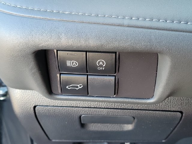 Used 2023 Toyota Highlander XLE FWD image 30
