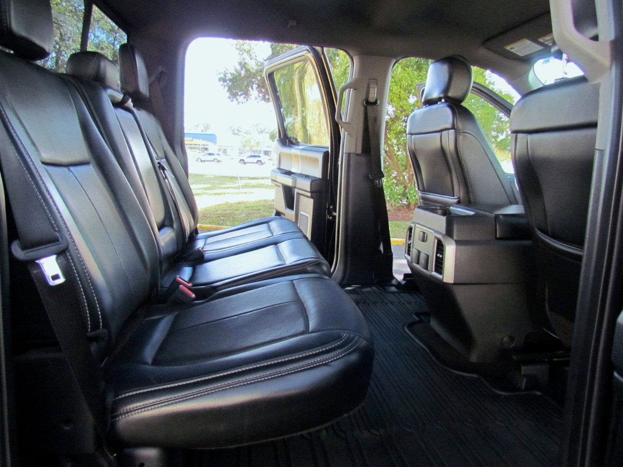 Used 2018 Ford F150 Lariat image 25