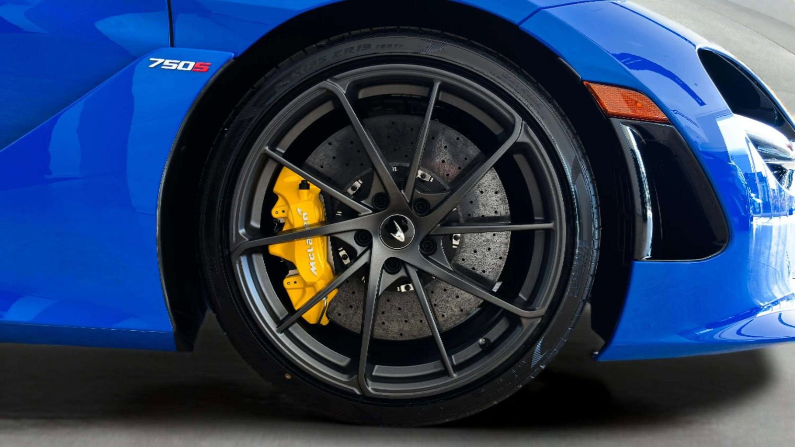 New 2027 McLaren 750S Spider RWD image 45