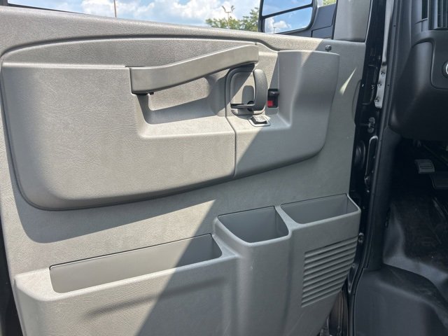 New 2025 Chevrolet Express 2500 image 11