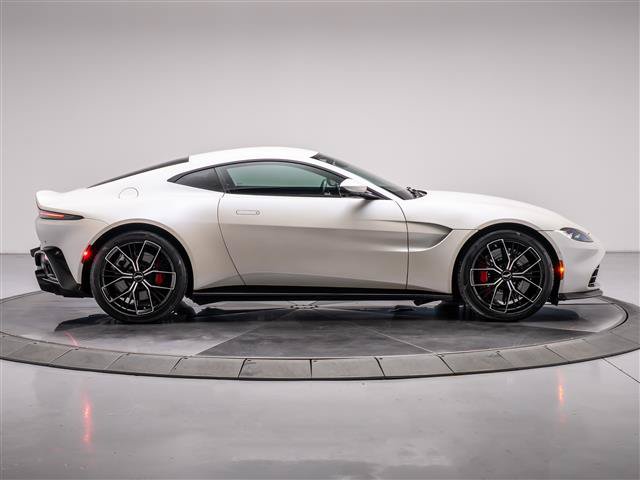 Used 2021 Aston Martin V8 Vantage Coupe RWD image 13