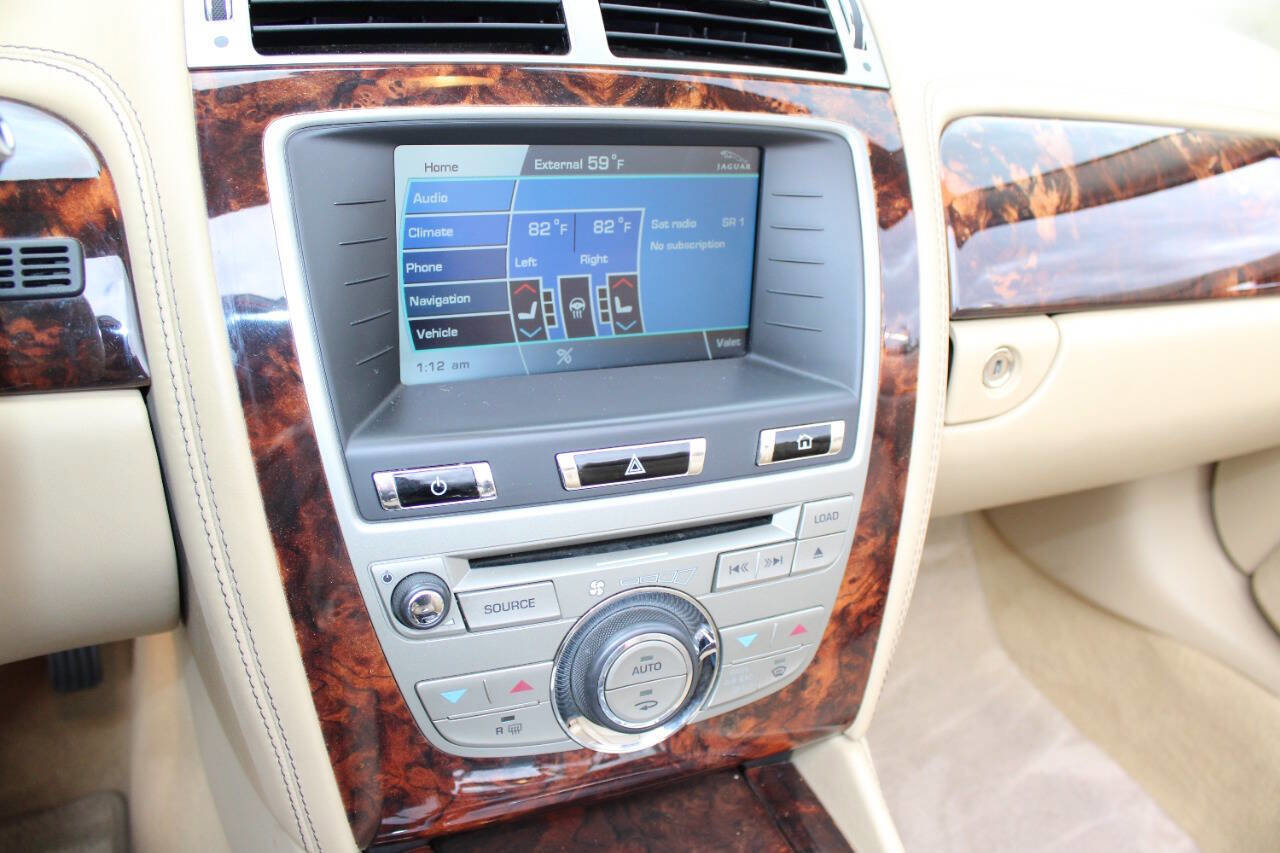 Used 2011 Jaguar XK Convertible image 25