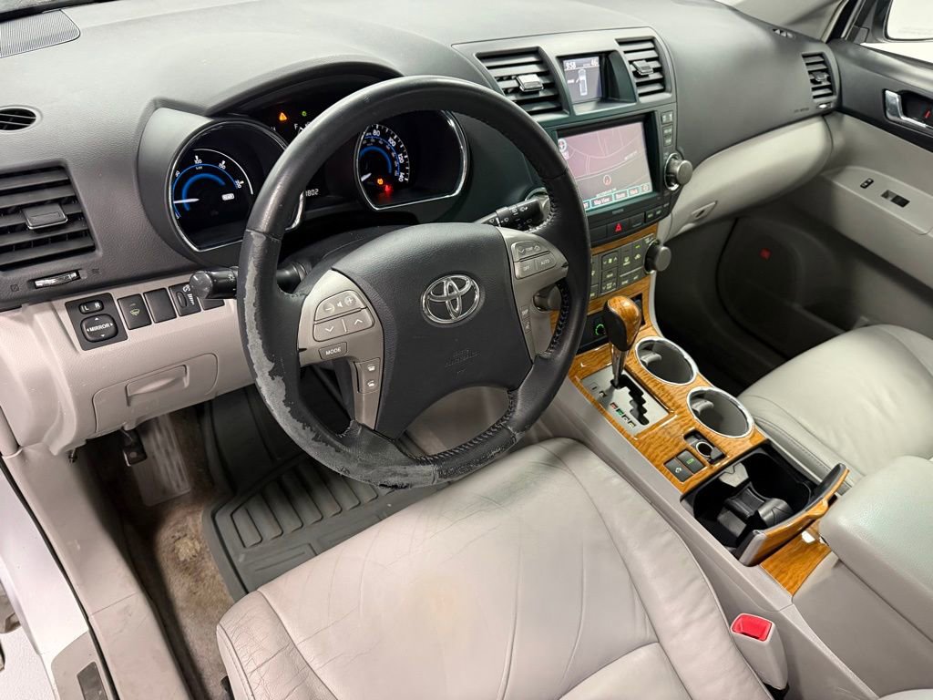Used 2010 Toyota Highlander Limited image 11