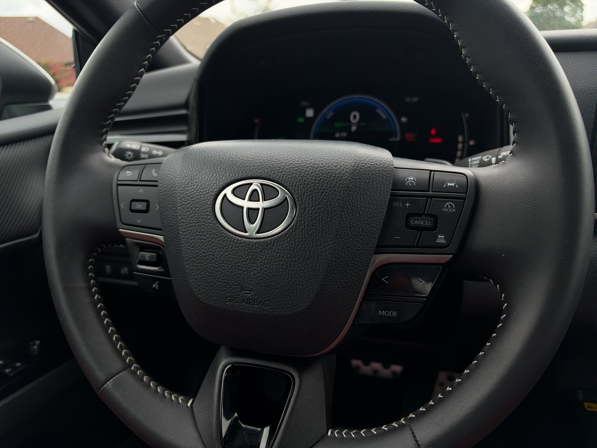 Used 2026 Toyota Camry SE FWD image 30