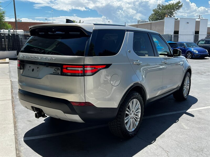 Used 2017 Land Rover Discovery HSE Luxury AWD/4WD image 7