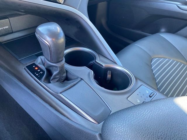 Used 2023 Toyota Camry SE FWD image 9