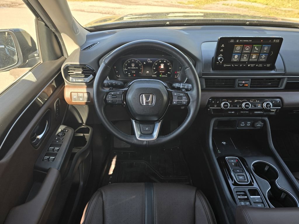 Used 2024 Honda Pilot Elite image 14