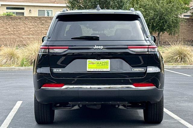 Used 2024 Jeep Grand Cherokee Limited AWD/4WD image 12