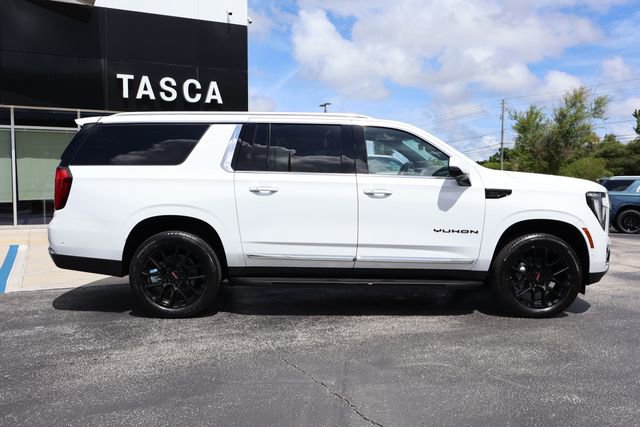 New 2026 GMC Yukon XL Elevation w/ Elevation Premium Package RWD image 10