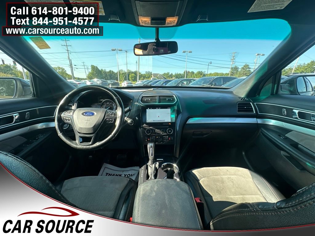 Used 2017 Ford Explorer XLT w/ Equipment Group 202A AWD/4WD image 23