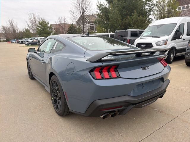 New 2026 Ford Mustang GT w/ GT Performance Package RWD image 8