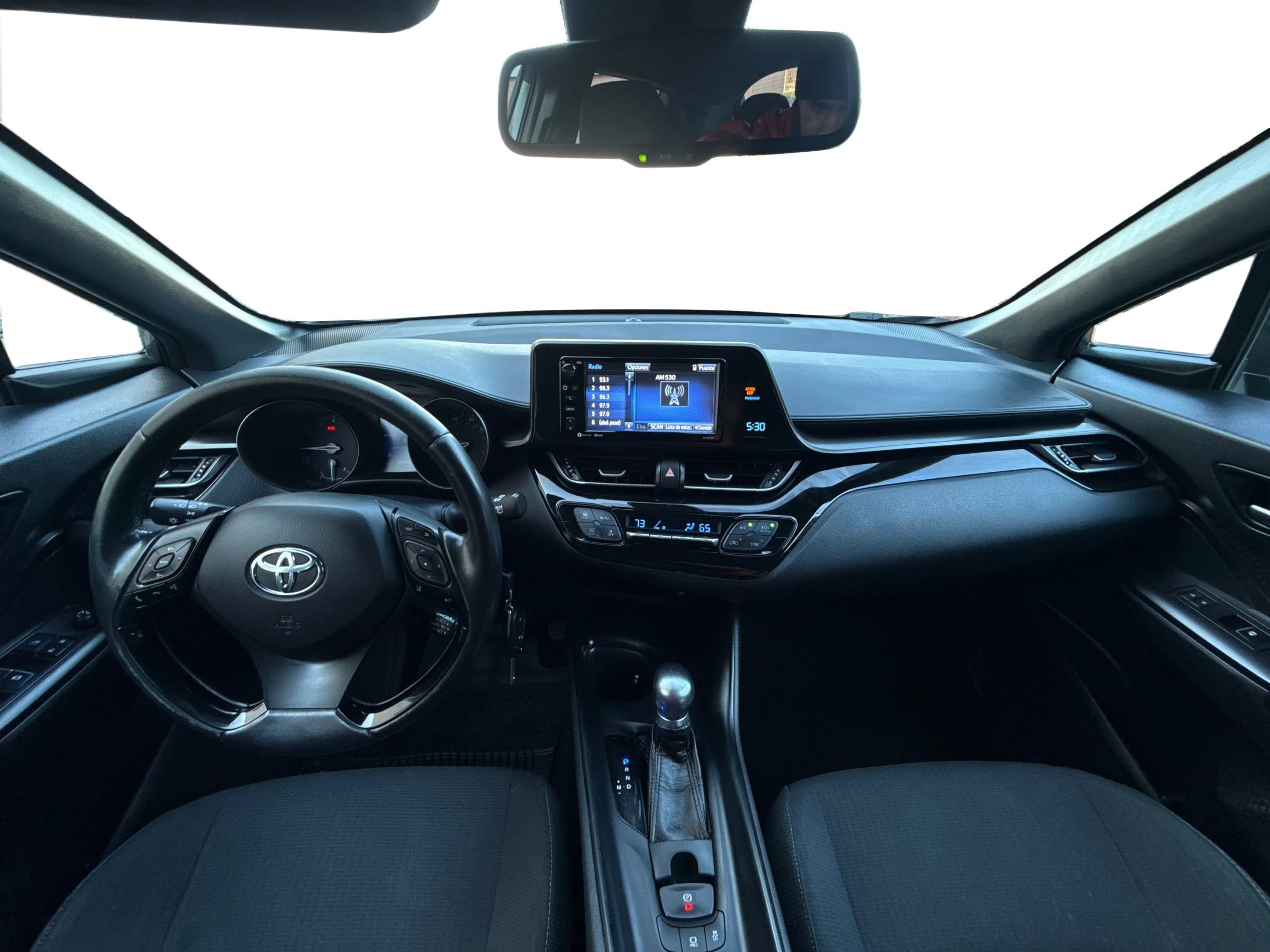 Used 2018 Toyota C-HR XLE image 23