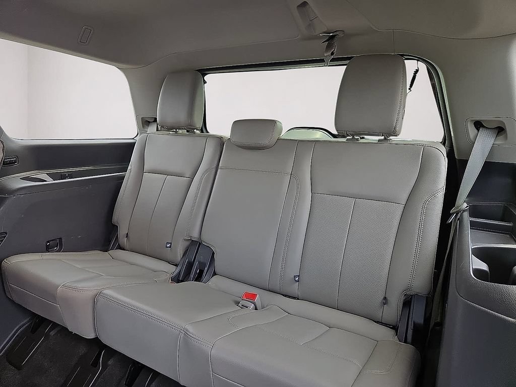 Used 2021 Ford Expedition XLT RWD image 9