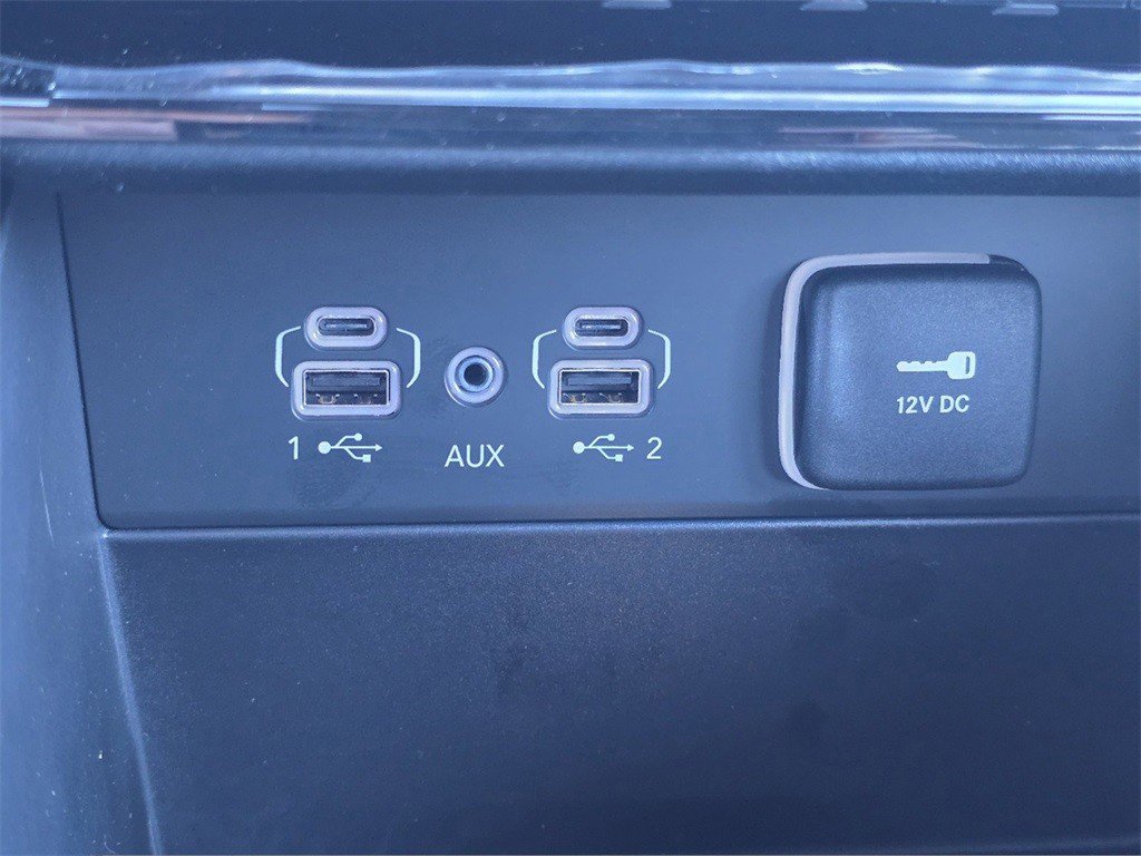 New 2025 Jeep Grand Cherokee L Laredo image 19