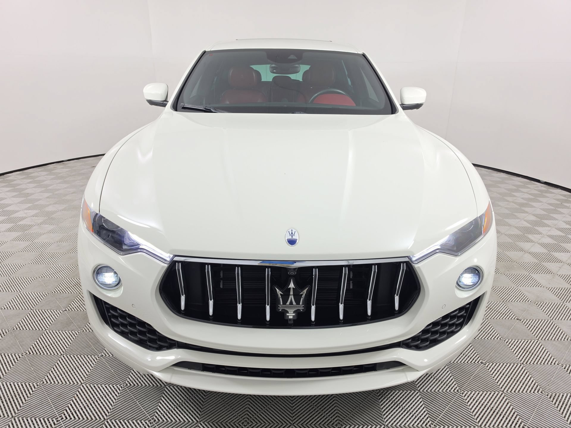 Used 2023 Maserati Levante GT AWD/4WD image 2